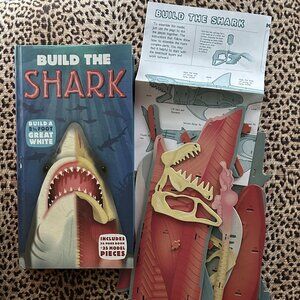 Build the Shark Book with 2 1/2 Foot Great White Puzzle with Instructions